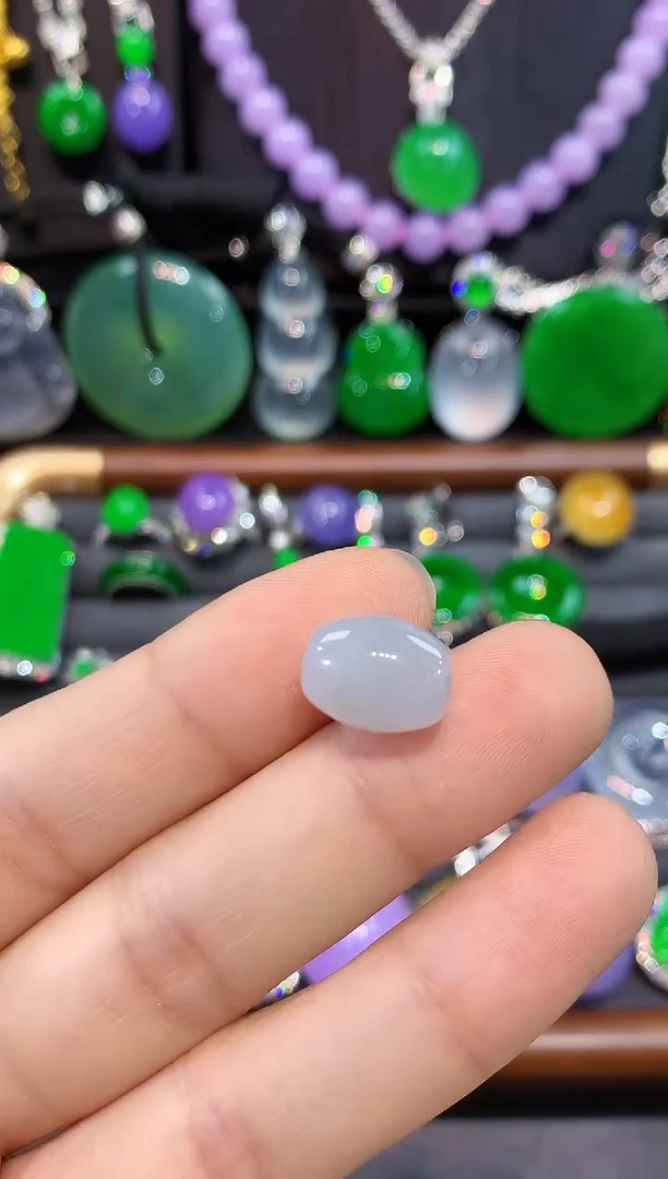 吊坠(不含链)未镶嵌翡翠路路通