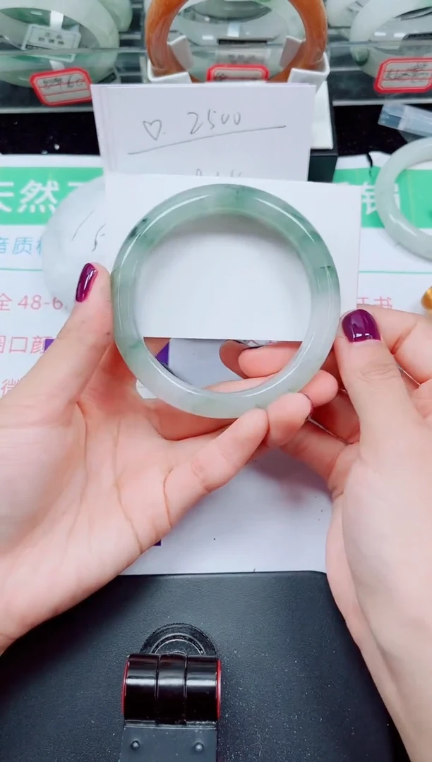 未镶嵌手镯石英质玉32-58/59