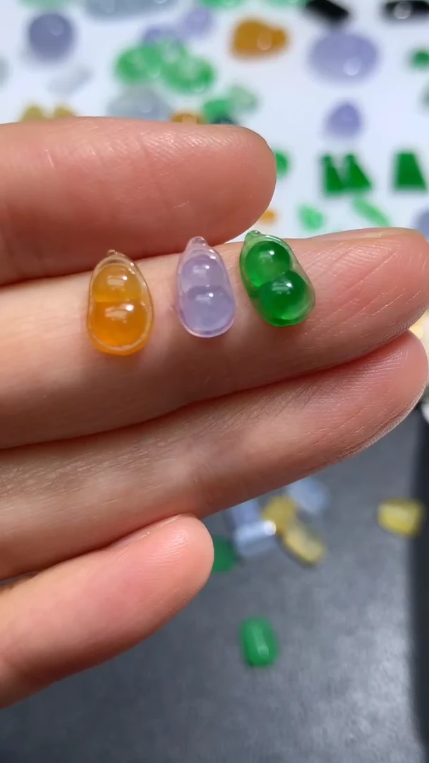 未镶嵌定制翡翠 未镶嵌定制翡翠