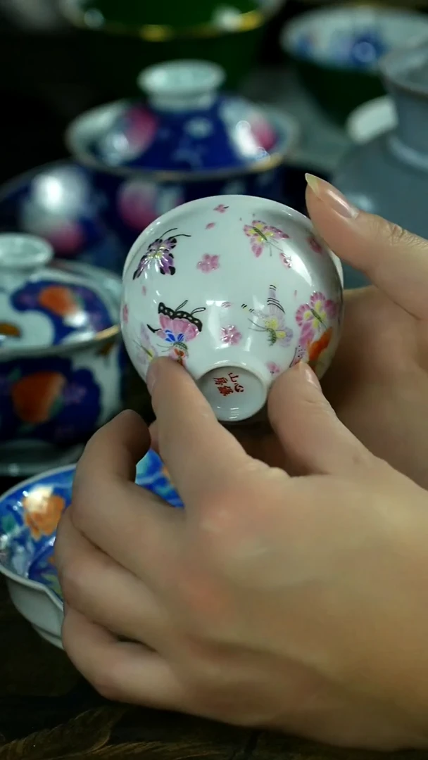 茶具还挺美，蹲下看看！
