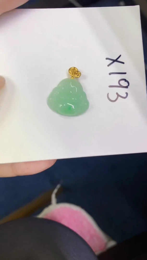 颈饰未镶嵌翡翠缅甸天然翡翠A货