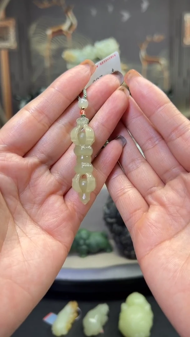 未镶嵌和田玉挂件挂件