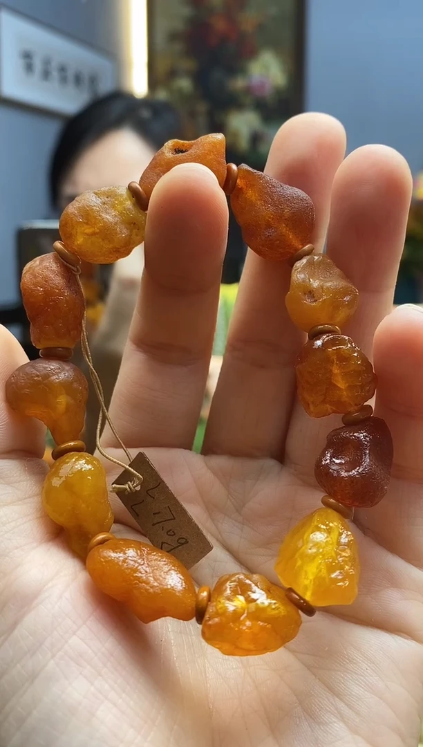 手链琥珀未镶嵌赵*姐手串