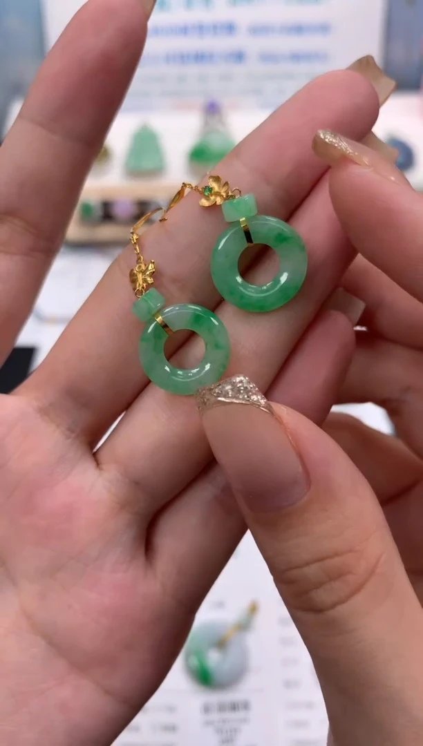 翡翠18K金镶嵌颈饰模式推广期48小时鉴赏期