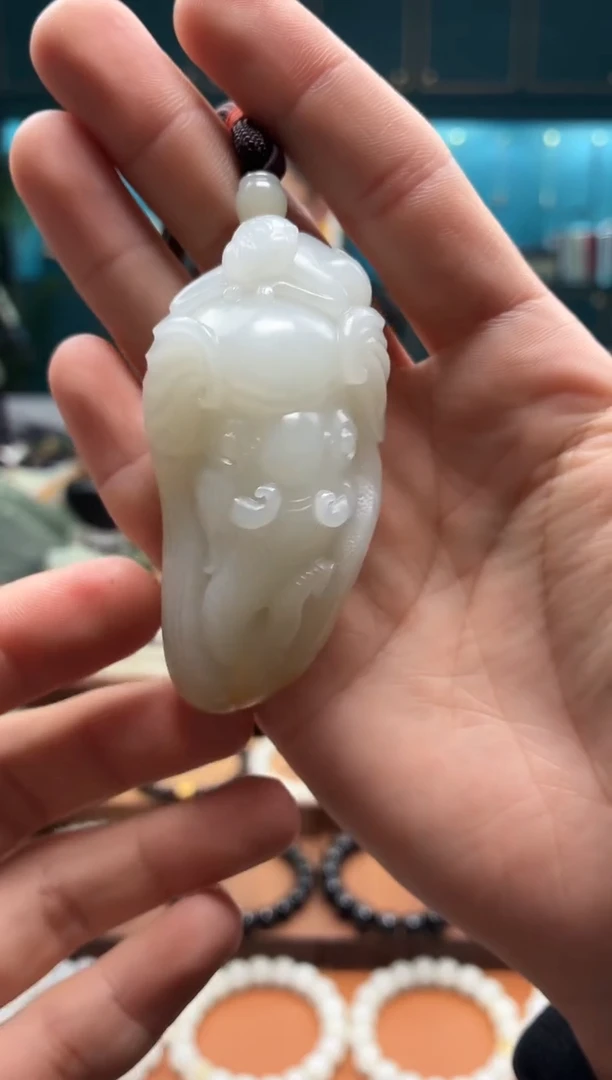 未镶嵌和田玉把件白玉把件