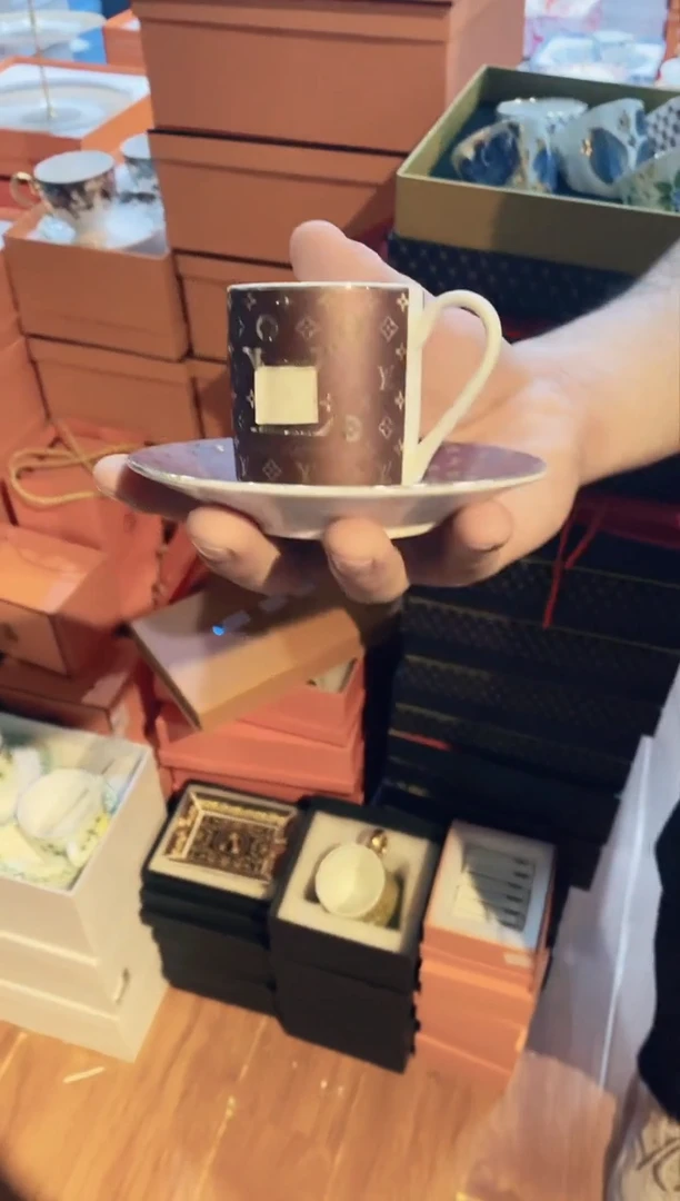 【闪购商品】杯鸿辉家品牌瓷器，京东包邮！