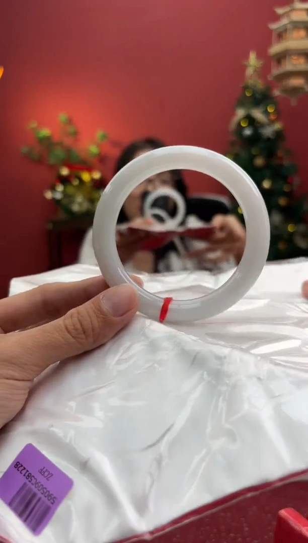 未镶嵌手镯（圆镯）翡翠翡翠手镯13