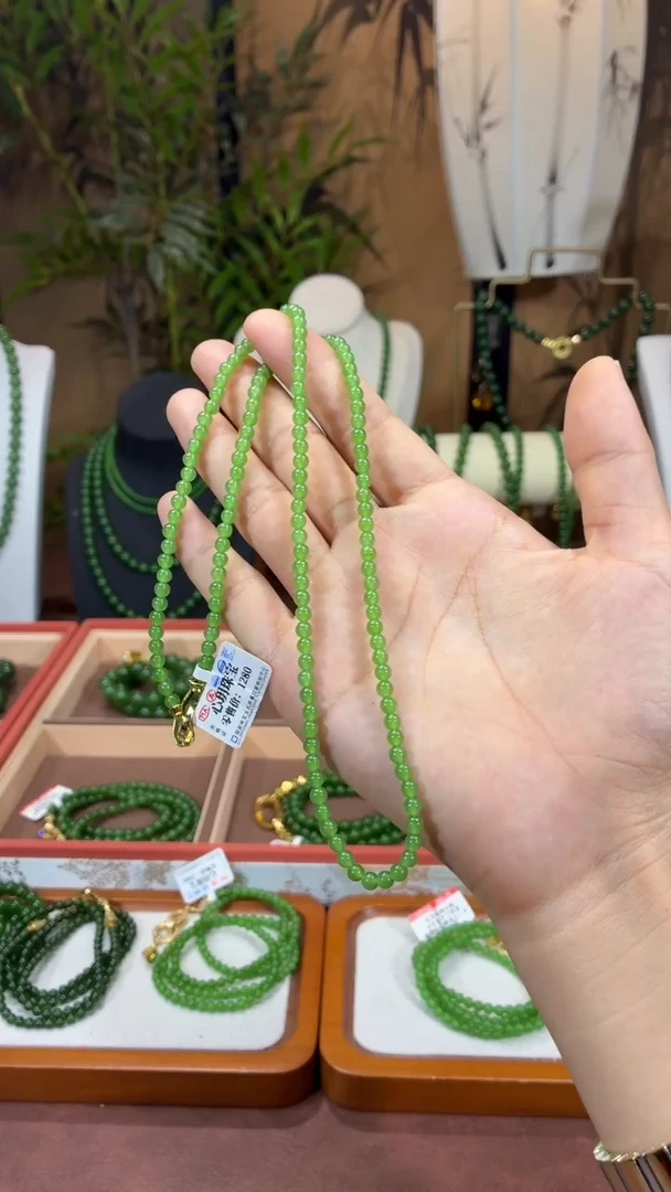 和田玉（碧玉）未镶嵌颈饰4mm苹果绿无矿毛衣链