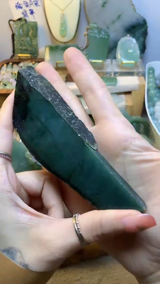 未镶嵌挂件翡翠果**赖 缅甸A货翡翠，没有运费险