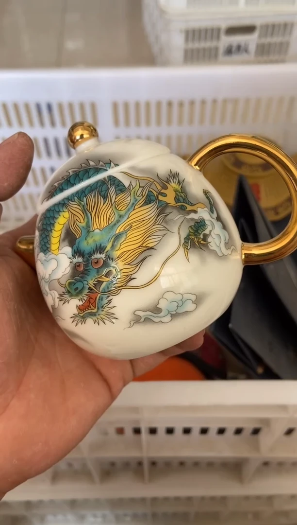 无运费险有瑕疵的摄影的产品有使用过的痕迹有点脏介意勿拍