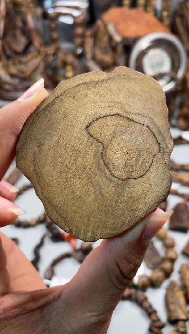 沉香碎屑沉香  柬埔寨 沉香