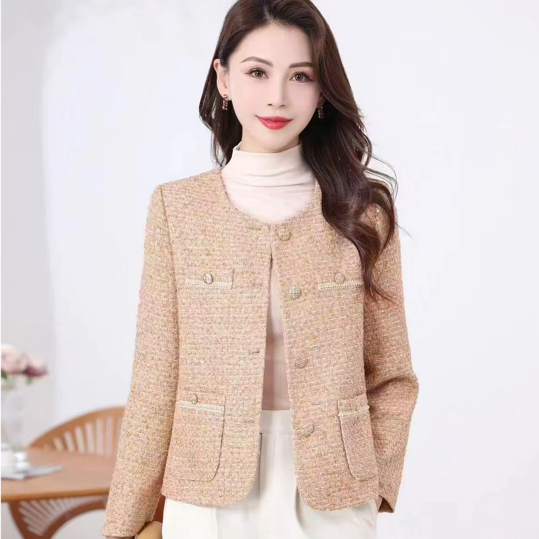 8017，时尚2024春秋新款气质减龄重工名媛小香风百搭外套短款洋气