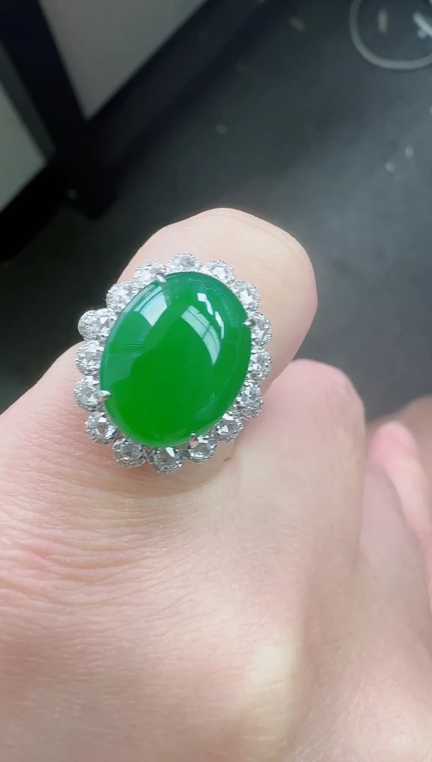 翡翠戒指18K金镶嵌婕*寄售回流，24小时鉴赏期