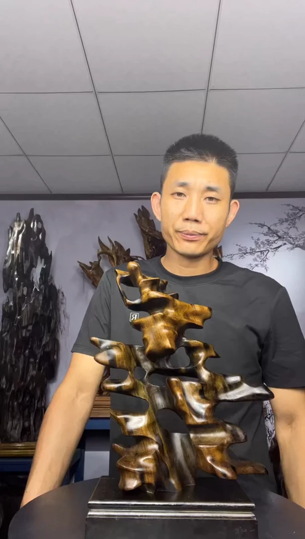 金丝楠木雕款龙*心金丝楠木工艺品摆件