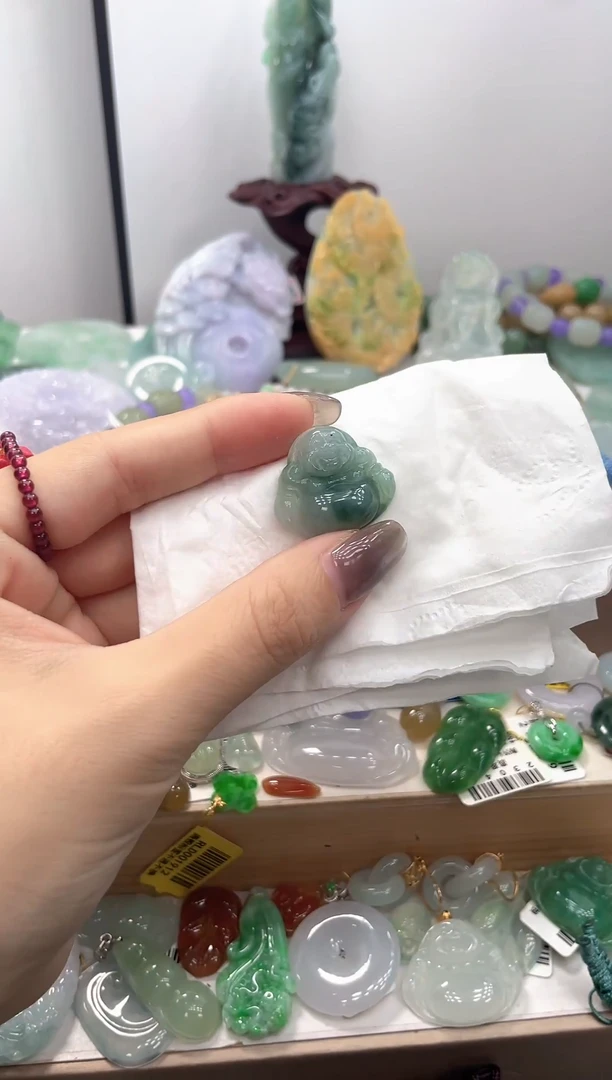 未镶嵌挂件翡翠071