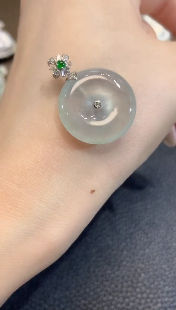 吊坠(不含链)18K金镶嵌翡翠a19