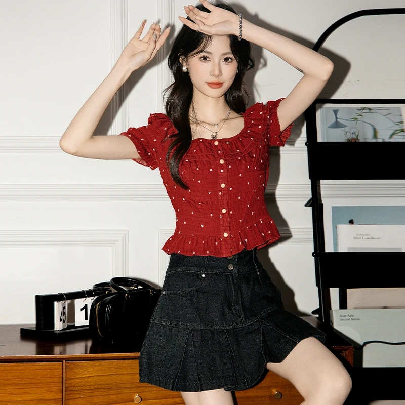 帛卡琪设计感纽扣波点方领泡泡袖衬衫女2025夏季新款衬衣上衣潮