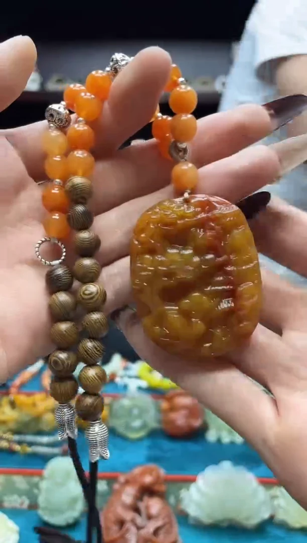 未镶嵌岫玉吊坠·