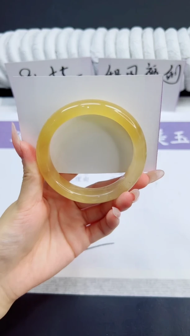 未镶嵌手镯石英质玉26/59.4HLY