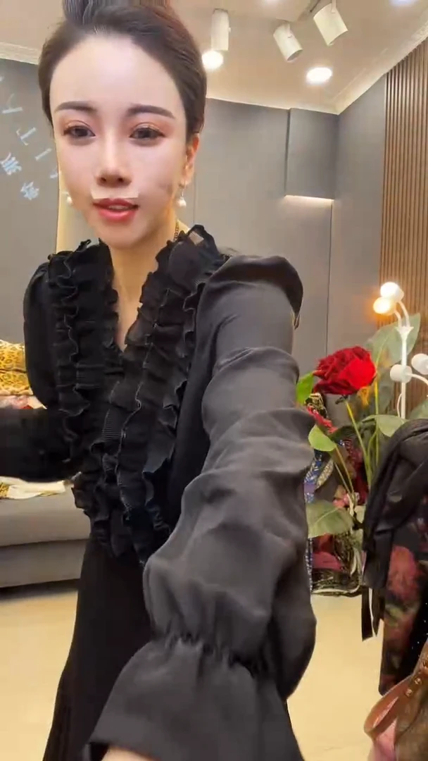 聚酯纤维（涤纶）黑色