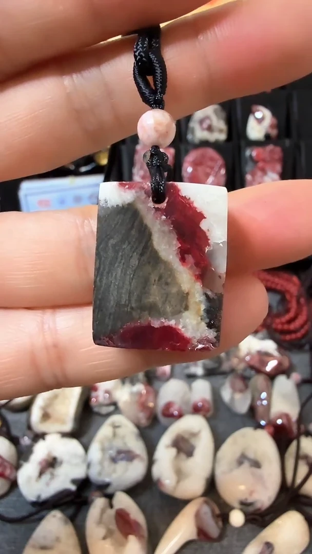 【闪购商品】天然辰砂大晶砂随行吊坠1