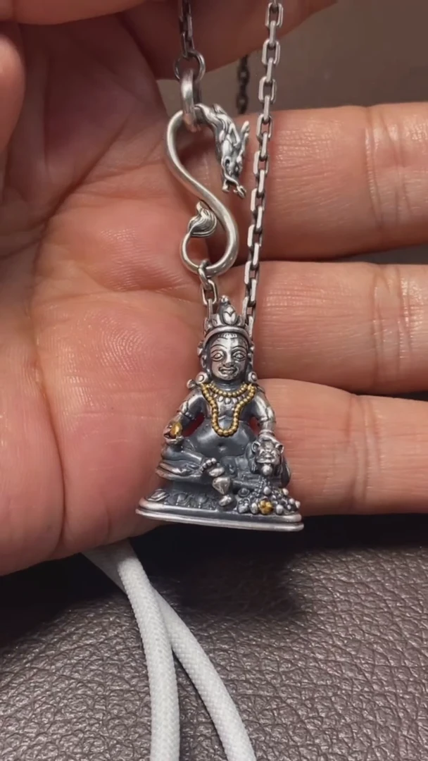 【闪购商品】诺拉（多样性发货，发其一）