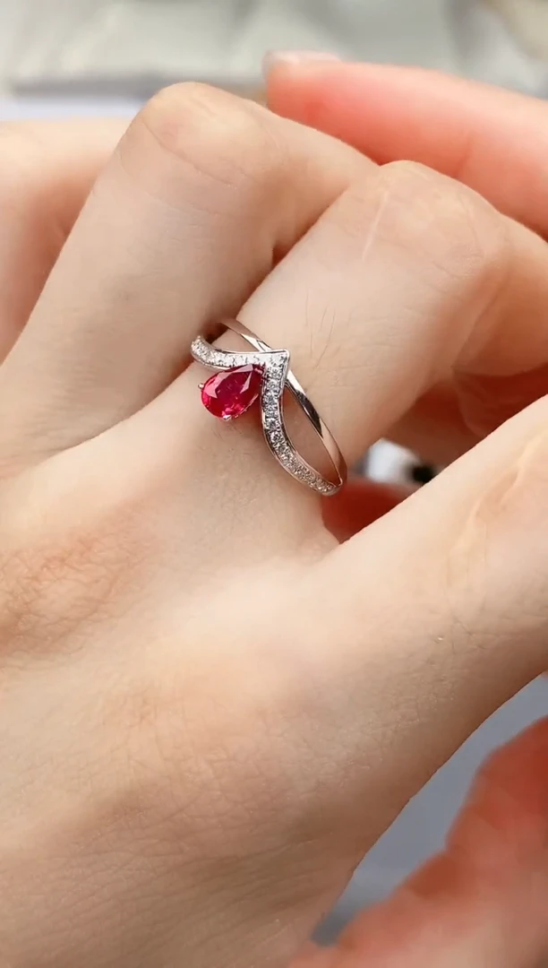 红宝石戒指18K金镶嵌高货