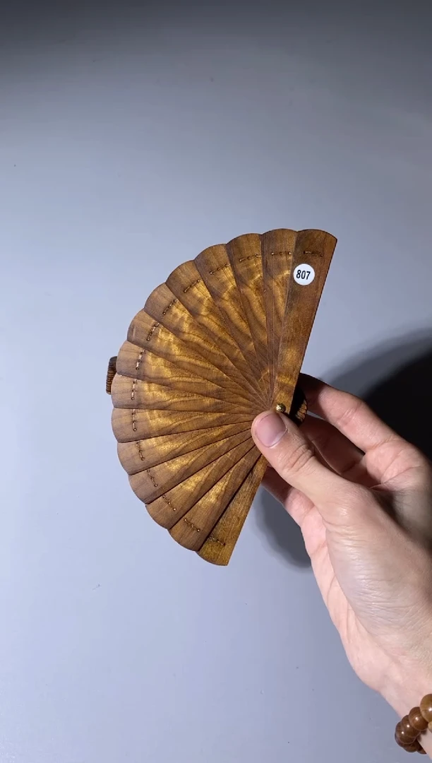 【闪购商品】金丝楠木雕807号10cm金丝楠迷你扇
