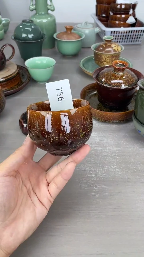 青瓷仓储福利清仓756