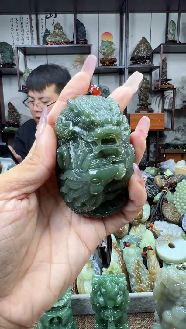 未镶嵌和田玉把件1