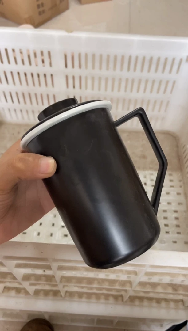 杯摄影的产品有使用过的痕迹有点脏介意勿拍