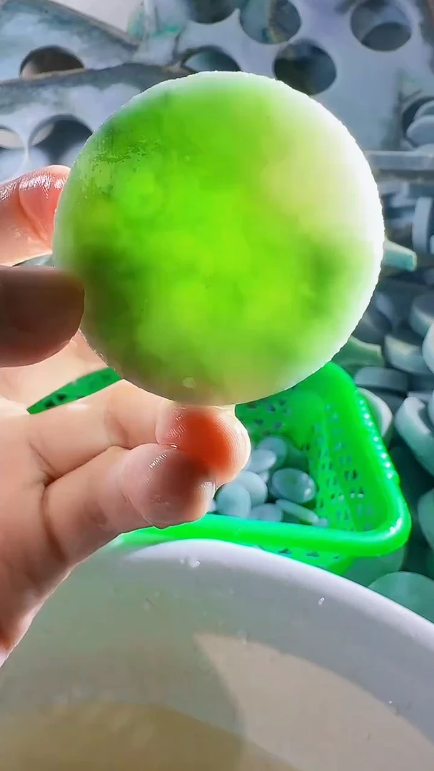 翡翠裸石缅甸翡翠A货文1690