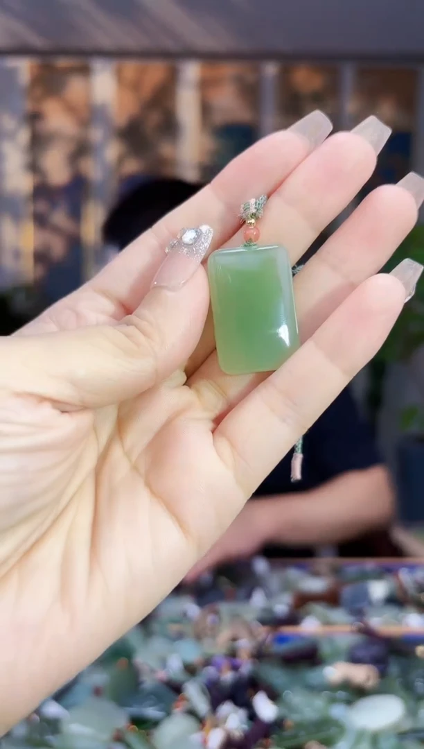 和田玉未镶嵌挂件拍一发一