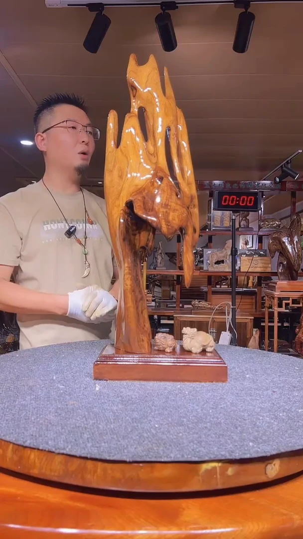 金丝楠广****室金丝楠木小叶桢楠