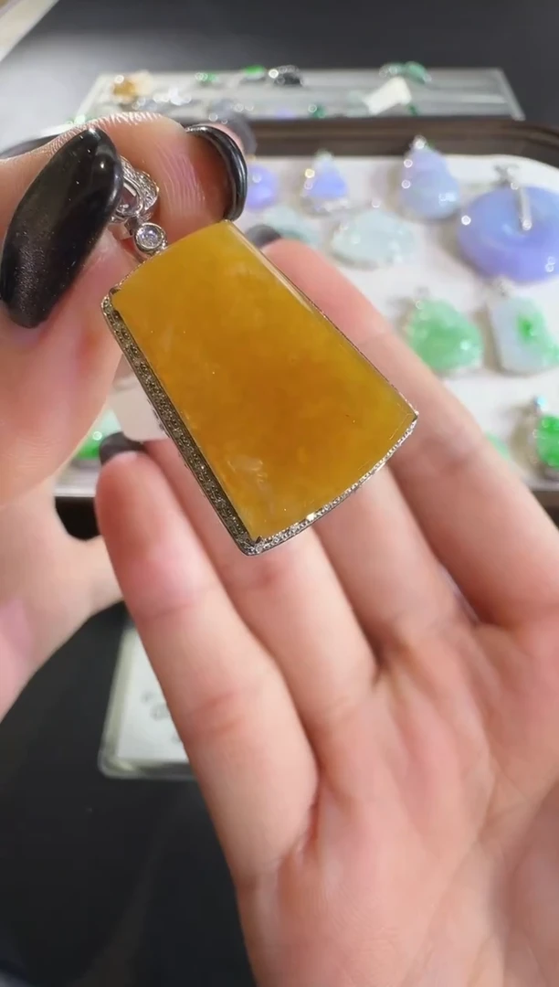 吊坠(不含链)18K金镶嵌翡翠【源头工厂】钻石镶嵌