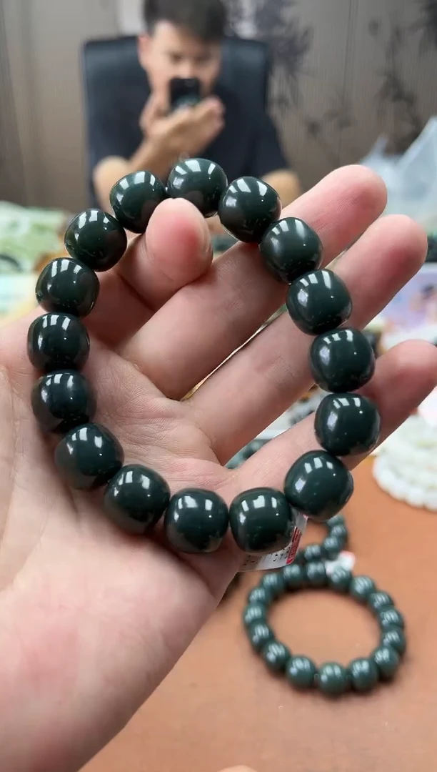 手链未镶嵌和田玉新疆且末孔雀蓝14（16颗）