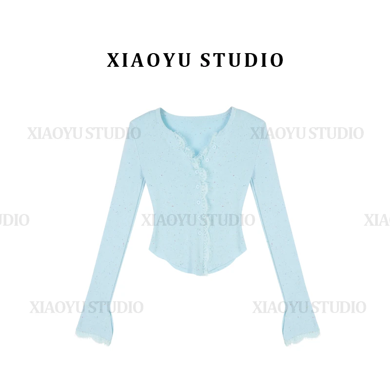 2025早春新款时尚设计感拼蕾丝边前开口V领针织上衣女