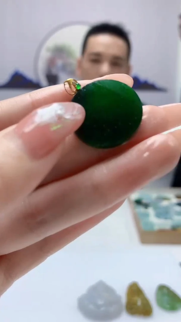 【闪购商品】定制翡翠18K金镶嵌3916DD-毛货挂件84