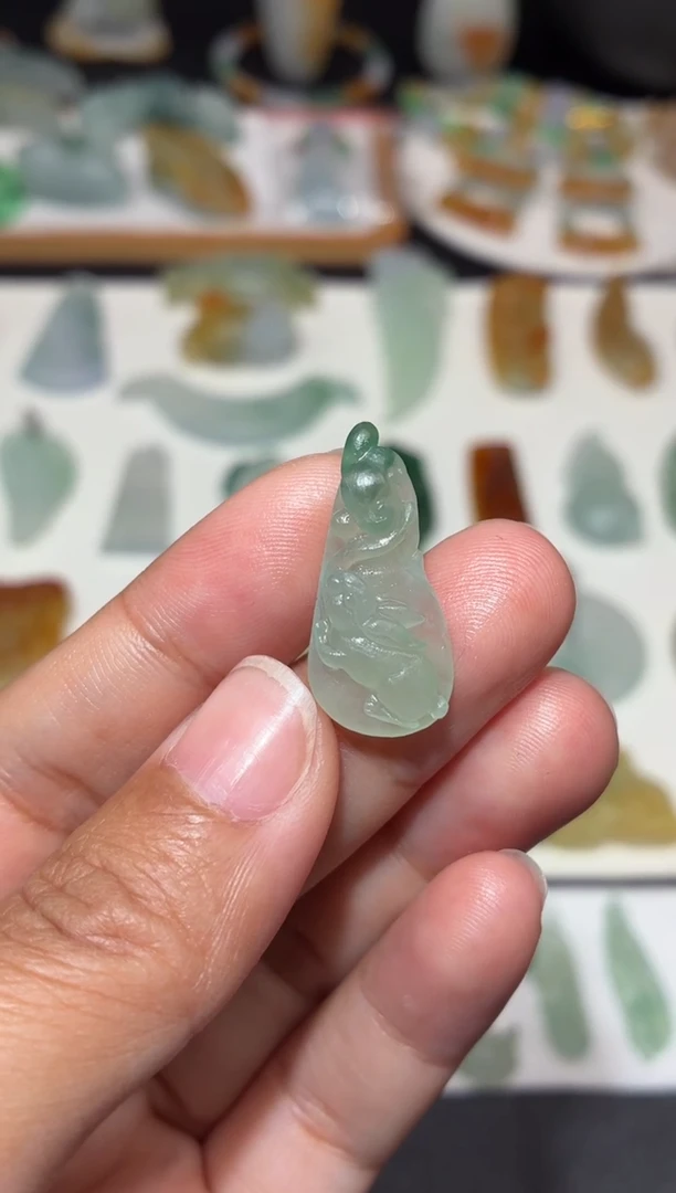 未镶嵌定制翡翠如意玉兔