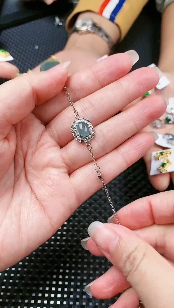 【闪购商品】翡翠手链未镶嵌11111111