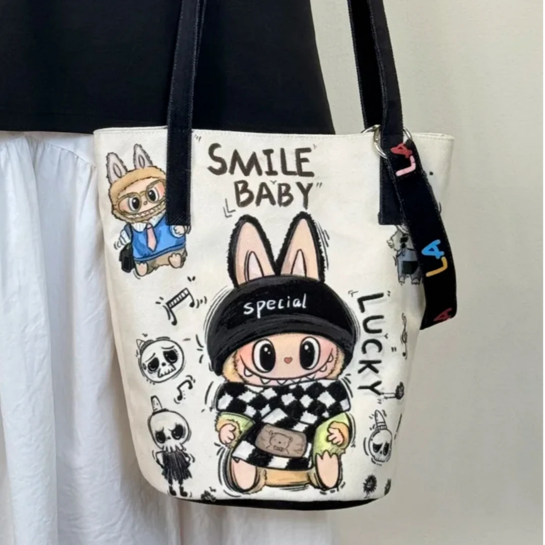 噗噗可爱公仔设计原创插画联名科技布水桶包可单肩斜挎