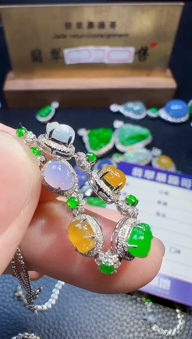 18K金镶嵌手链翡翠m***y翡翠