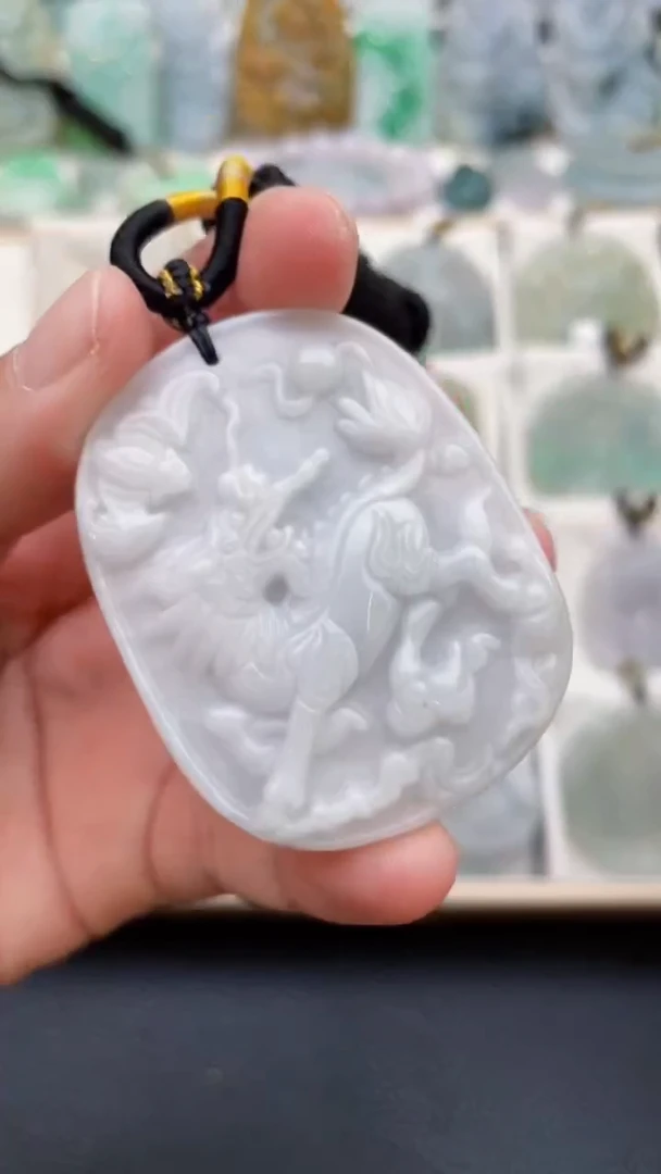 颈饰未镶嵌翡翠天然缅甸翡翠A货25