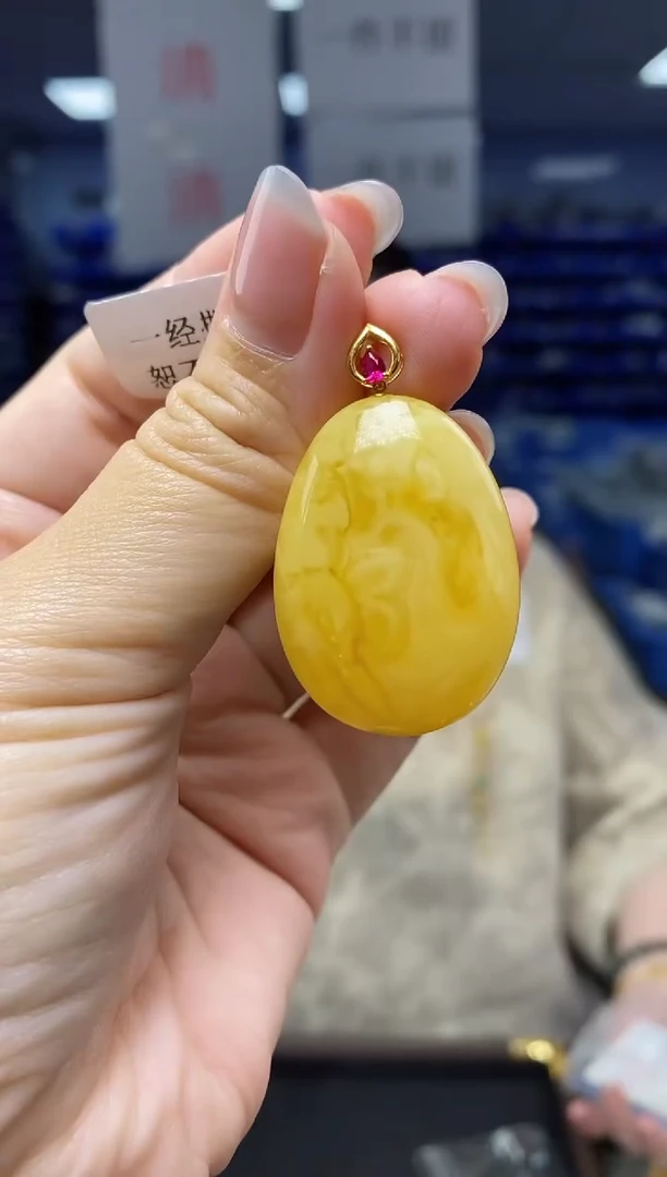 蜜蜡吊坠(不含链)18K金镶嵌G13396