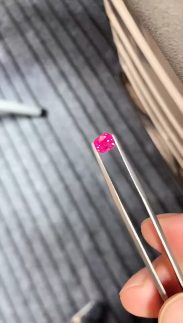裸石尖晶石..1.06ct 超绝  送jed
