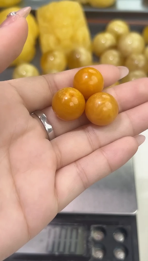裸石琥珀未镶嵌天然琥珀蜜蜡圆珠多样性发一个