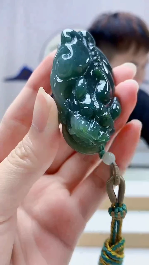 未镶嵌定制翡翠4868zm-毛货挂件貔貅51