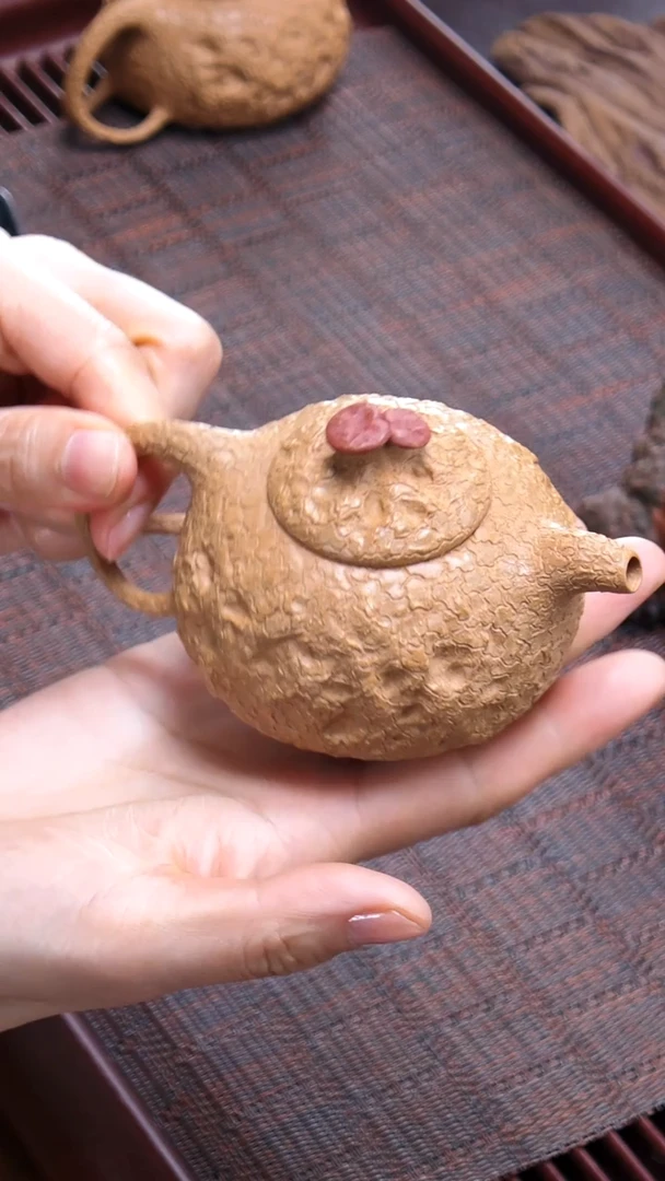 【闪购商品】紫砂紫砂壶砂宴独家《灵芝供春》（红灵芝款）