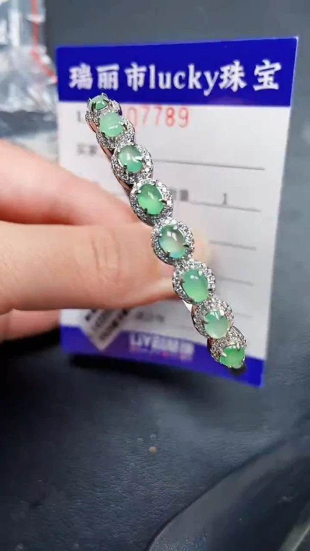 颈饰银S925镶嵌翡翠7789