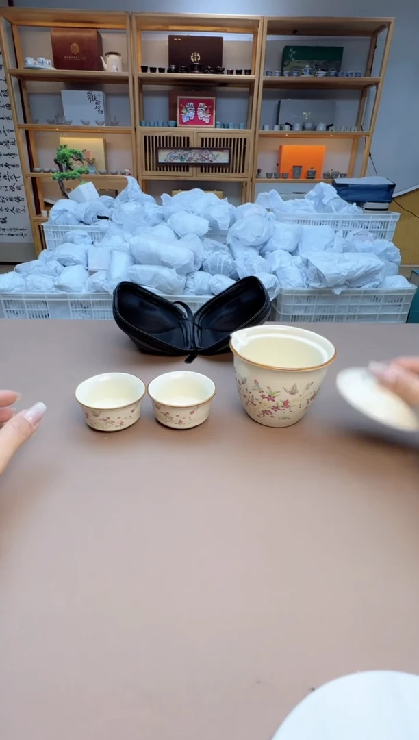 【闪购商品】摆件瓷制品S1111111111111